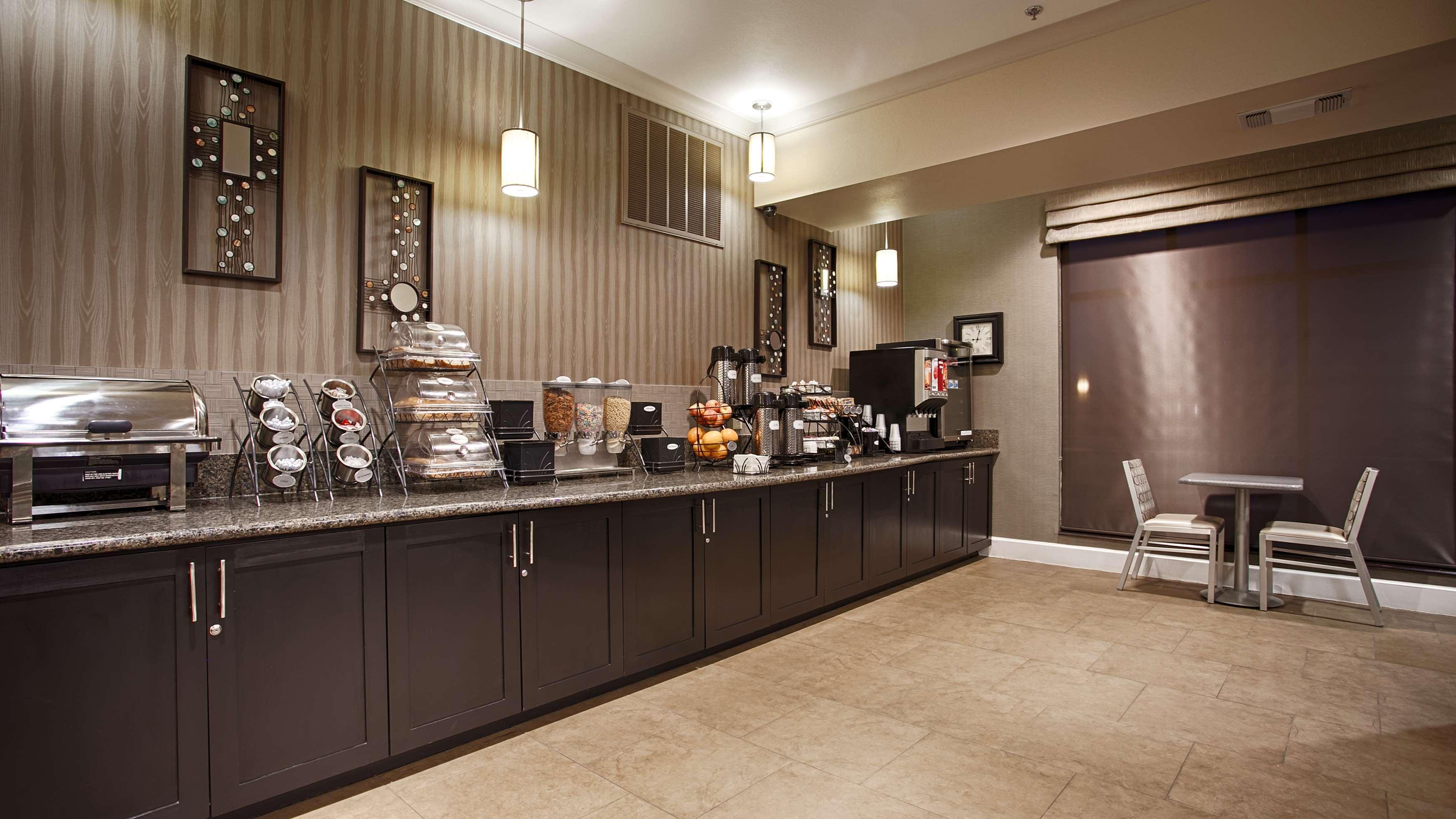 Best Western Plus Texarkana Inn And Suites Exteriör bild